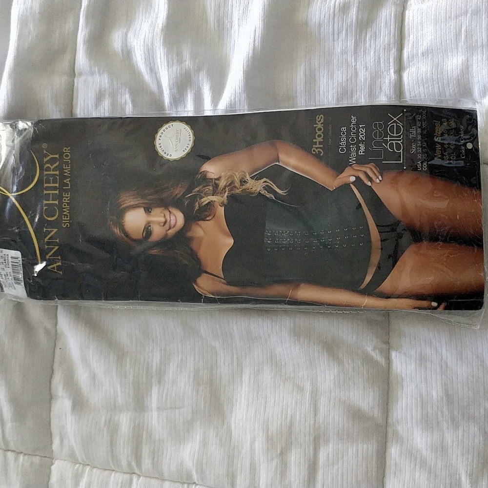 Latex waist cincher